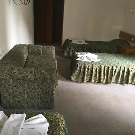 Hotel Dias 2*