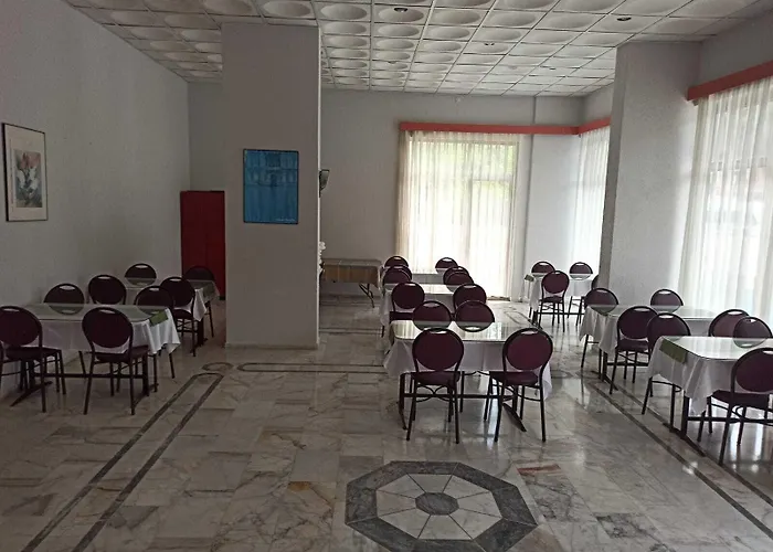 מלון Dias 2*