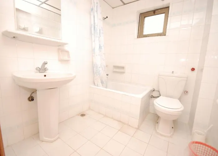 Dias 2* קוסדסי