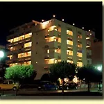 Dias Hotel 2*