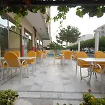Dias מלון