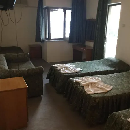 Dias كوشاداسيه